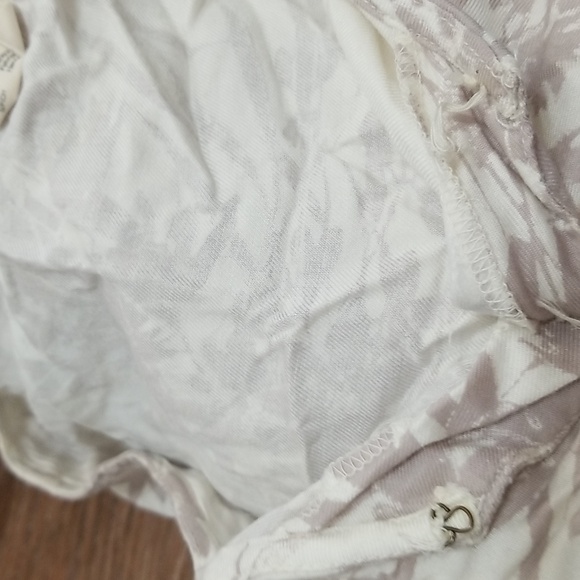 (S) O'Neill Tropical Palm Print Floral Shorts Romper Bohemian Beach Vibes - Picture 3 of 9